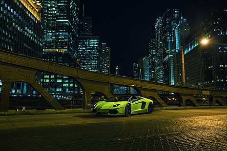 зеленый Lamborghini Aventador купе, родстер, Lamborghini, город, чикаго, грин, фронт, центр города, LP700-4, авентадор, суперкар, Nigth, HD обои HD wallpaper