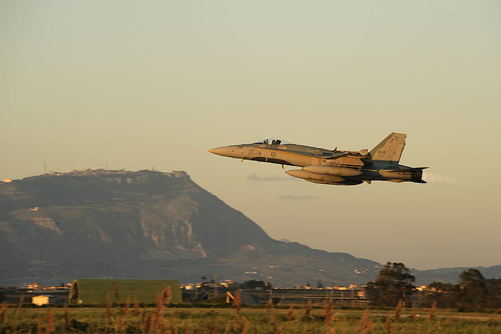 Düsenjäger, McDonnell Douglas CF-18 Hornet, HD-Hintergrundbild
