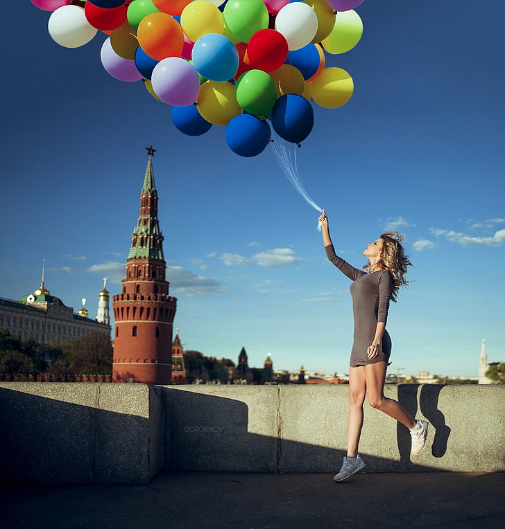 donne, modella, palloncino, Ivan Gorokhov, Mosca, Cremlino, paesaggio urbano, Sfondo HD, sfondo telefono