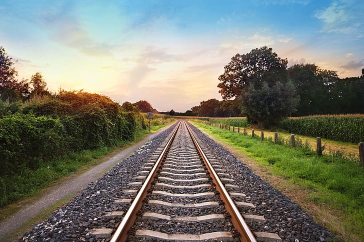 Schienen in der Natur, Zugschiene, Eisenbahn, Natur, Schienen, s, HD-Hintergrundbild