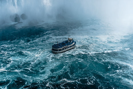 белый круизный корабль посреди моря, фотография, Ниагарский водопад, HD обои HD wallpaper