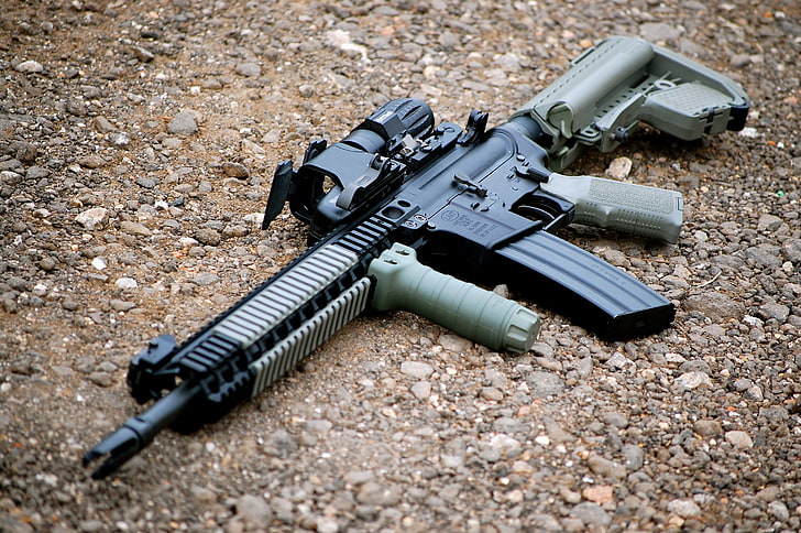 black and gray assault rifle, weapons, machine, gravel, AR-15, assault rifle, HD wallpaper