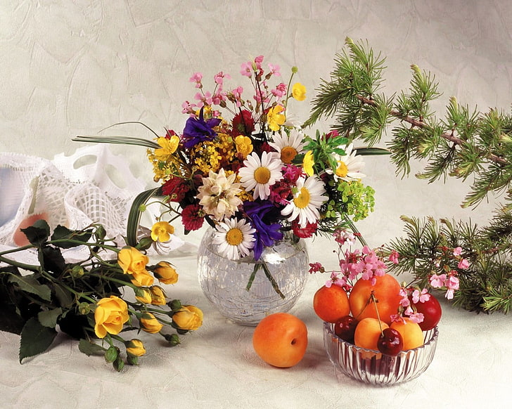 white daisy, roses, daisies, flowers, field, flower, vase, fruit, still life, HD wallpaper