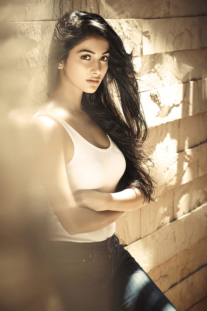 Pooja Hegde, kobiety, aktorka, modelka, Hinduska, brunetka, ciemne włosy, Tapety HD, tapety na telefon
