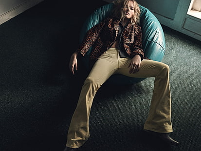Марго Робби, актриса, женщины, раздвинутые ноги, смотрит на зрителя, винтаж, блондинка, HD обои HD wallpaper