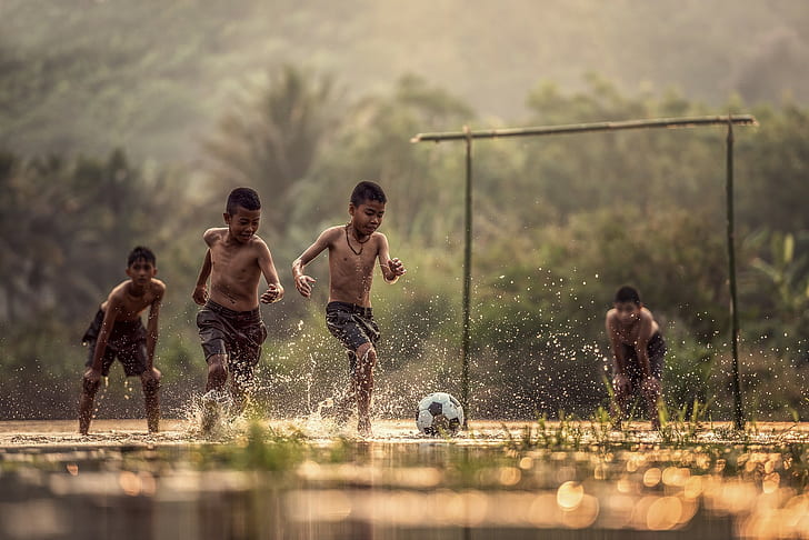 タイ ライト 日光 遊び サッカー 水 ミスト 子供 Hdデスクトップの壁紙 Wallpaperbetter