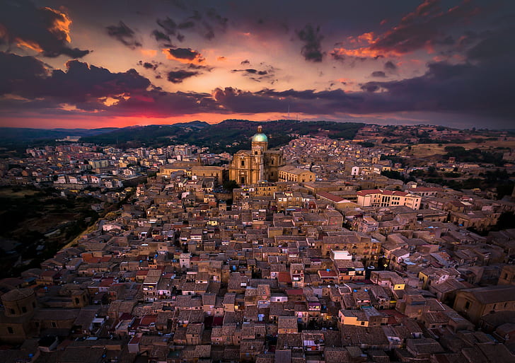 空撮、シチリア島、町、ピアッツァアルメリーナ、大聖堂、 HDデスクトップの壁紙
