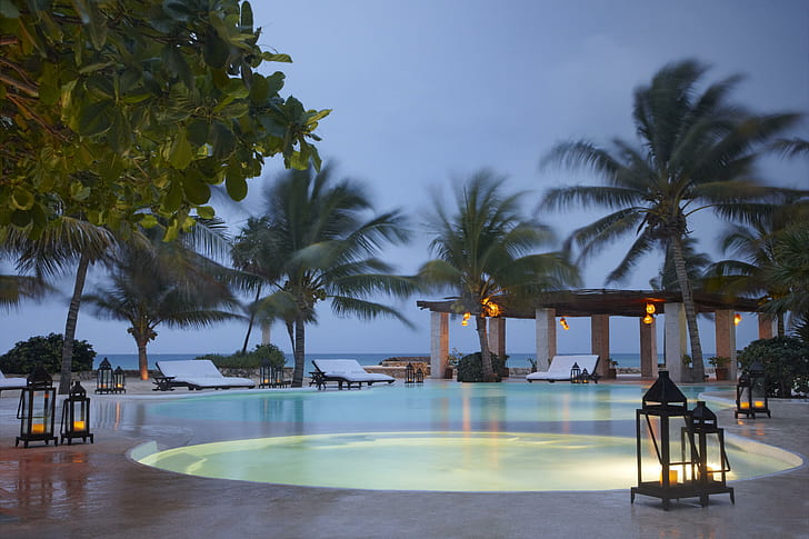 Piękny basen wieczorem, wyspa, plaża, światła, pływanie, tropiki, egzotyczne, laguna, wieczór, raj, luksusowe, tropikalne, wyspy, Tapety HD