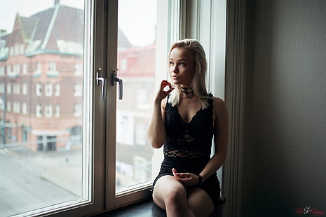 black dress, Alicja Sedzielewska, women, blonde, window sill, portrait, sitting, black dress, choker, looking away, HD wallpaper HD wallpaper