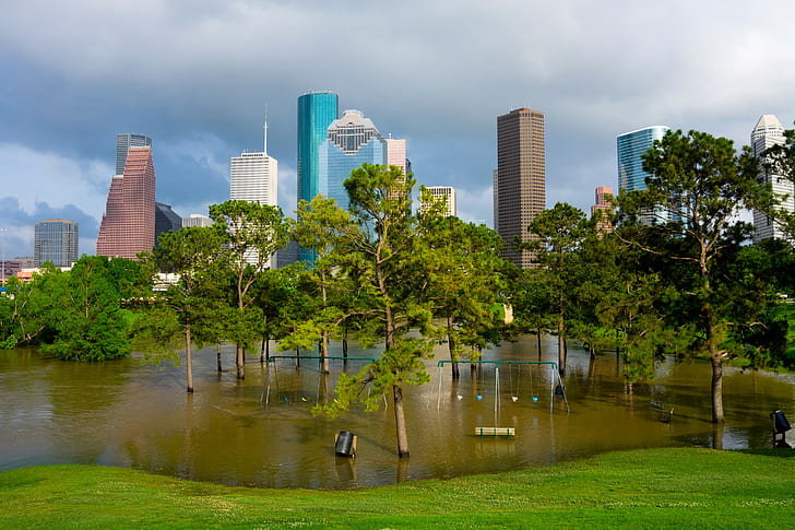 Houston, USA, USA, woda, drzewa, trawa, trawnik, ławki, huśtawka, zalane, drapacze chmur, Park, Houston, Tapety HD