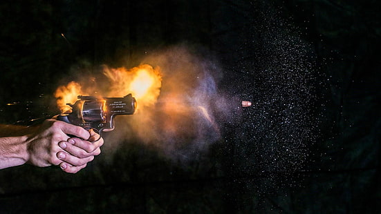 дым, тьма, пистолет, пуля, фотография, магнум, выстрел, огонь, HD обои HD wallpaper