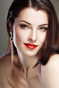 rossetto rosso, modella, donne, guardando spettatore, sorridente, brunetta, spalle nude, occhi azzurri, ritratto, Sfondo HD HD wallpaper