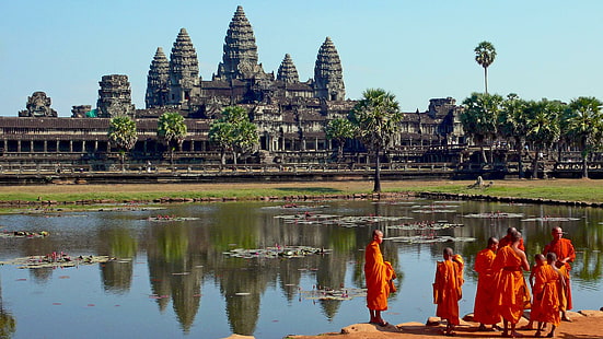 Храм в Камбодже Ангкор-Ват Монахи Мужчины Мужчины Люди Архитектура Здания Высокое разрешение, коричневый храм, архитектура, Ангкор, здания, Камбоджа, высокая, мужчины, монахи, люди, разрешение, храм, HD обои HD wallpaper