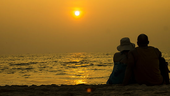 Man and woman sitting in beach side during dusk, goa, india, goa, india, Goa, India, Beach, Sunset  Man, Man and woman, dusk, sunset  yellow, orange  people, couple, romantic, beautiful, honeymoon, date, NGC, creativecommons, sunset, sea, people, nature, outdoors, men, vacations, HD wallpaper HD wallpaper