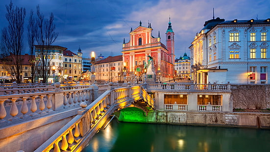 旧市街、リュブリャナ、スロベニア、プレセレン広場、tromostovje、広場、夜、夜、都市景観、水路、運河、ヨーロッパ、空、都市、夕暮れ、水、ランドマーク、 HDデスクトップの壁紙 HD wallpaper