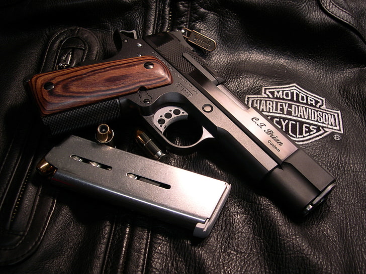 czarny półautomatyczny pistolet, skóra, kurtka, naboje, custom, klips, Harley-Davidson, 1911, Colt, caspian arms ltd, m1911, Tapety HD