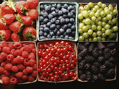 bayas variadas en cajas marrones, frutas, fresas, arándanos, moras, frambuesas, cerezas (comida), comida, grosella espinosa, Fondo de pantalla HD HD wallpaper