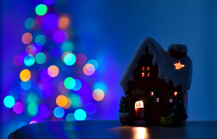 белый и коричневый миниатюрный дом подсвечник, рождественские украшения, рождество, HD обои