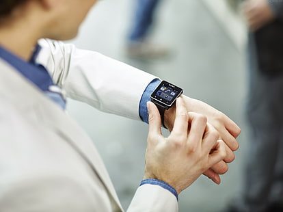 Sony SmartWatch 2 SW2, zegarki, luksusowe zegarki, mężczyzna w garniturze, przegląd inteligentnych zegarków, metal, Tapety HD HD wallpaper