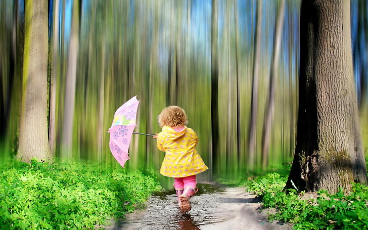 toddler's yellow hooded jacket and pink umbrella, child, forest, nature, umbrella, HD wallpaper