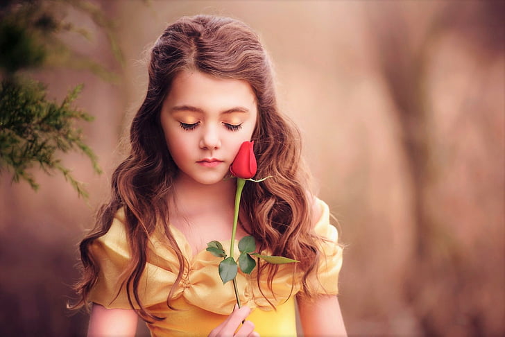 Fotografi, barn, blomma, flicka, liten flicka, röd ros, ros, HD tapet
