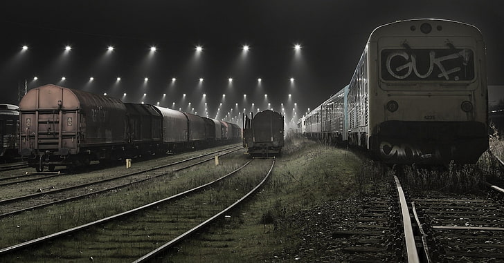 الضباب ، الأضواء ، القطار ، السكك الحديدية ، المناظر الطبيعية ، الحضرية ، التكنولوجيا ، الدنمارك ، ساحة السكك الحديدية، خلفية HD