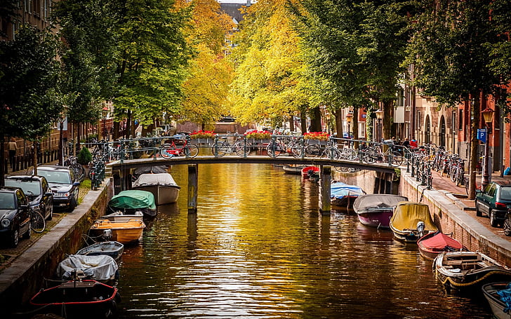 Canale di Amsterdam, barche assortite, Amsterdam, fiume, paesaggio, Sfondo HD