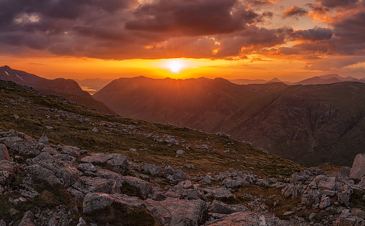 Spectacular Golden Sunset, Nature, Mountains, View, Travel, Beautiful, Scenery, Mountain, Scene, Scotland, Slope, Outdoor, Wilderness, Highlands, Panoramic, united kingdom, panorama, Vacation, places, visit, viewpoint, westhighlands, glencoe, aonacheagach, Aonach Eagach, HD wallpaper