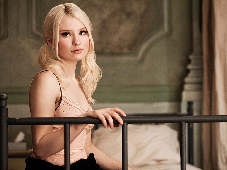 Emily Browning in Sucker Punch, emily, sucker, punch, browning, HD wallpaper