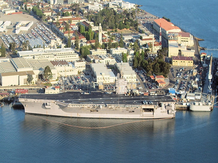 portaerei grigio e nero, nave da guerra, portaerei, paesaggio urbano, veicolo, militare, nave, Sfondo HD