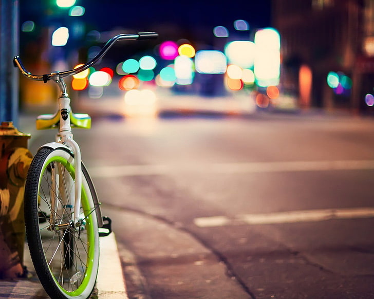 green and white bike, bicycle, urban, vehicle, bokeh, city, lights, HD wallpaper