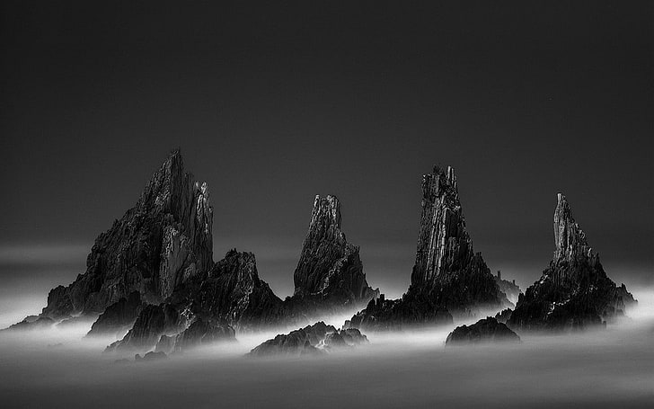 foto en escala de grises de montañas rocosas, naturaleza, paisaje, niebla, montañas, monocromo, dragón, Colorado, luz de la luna, Fondo de pantalla HD