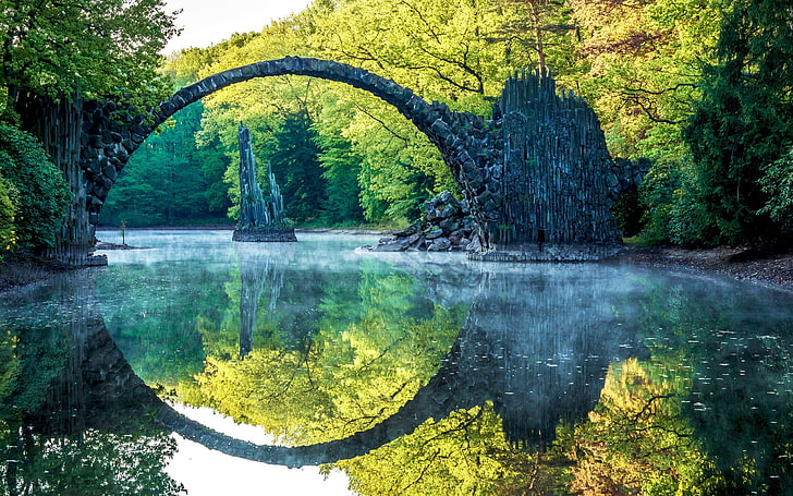 кафяв мост и водно тяло цифрови тапети, отражение, река, арка, дървета, природа, пейзаж, вода, HD тапет