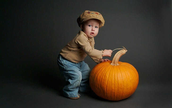 The Boy with Pumpkin, photo, kids, funny, HD wallpaper