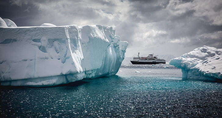 góra lodowa, Arktyka, morze, pojazd, statek, woda, chmury, śnieg, fale, Tapety HD