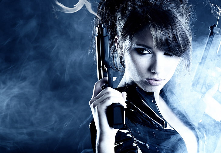 مسدس الفتيات مع البنادق بندقية امرأة سمراء، خلفية HD