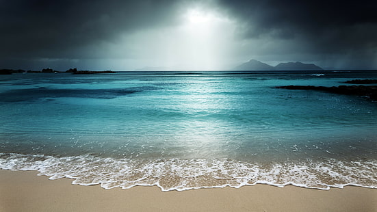 вълна, дъжд, дъждовен ден, дъждовен, спокоен, плаж, вятърна вълна, облачен, облак, море, пясък, вода, бряг, водно тяло, океан, хоризонт, небе, HD тапет HD wallpaper