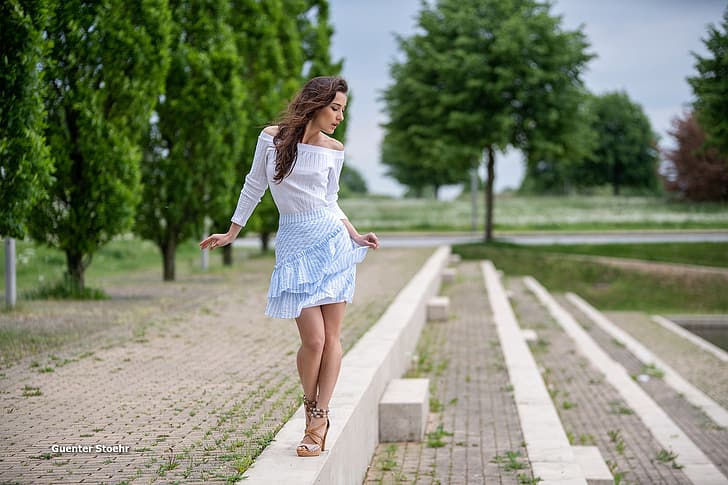 greens, summer, trees, pose, model, skirt, makeup, figure, hairstyle, ladder, stage, blouse, brown hair, Sofi, bokeh, sandals, Stairs, Guenter Stoehr, HD wallpaper