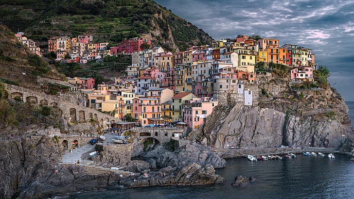 sea, rocks, building, home, boats, Italy, The Ligurian sea, Manarola, Cinque Terre, Ligurian Sea, HD wallpaper