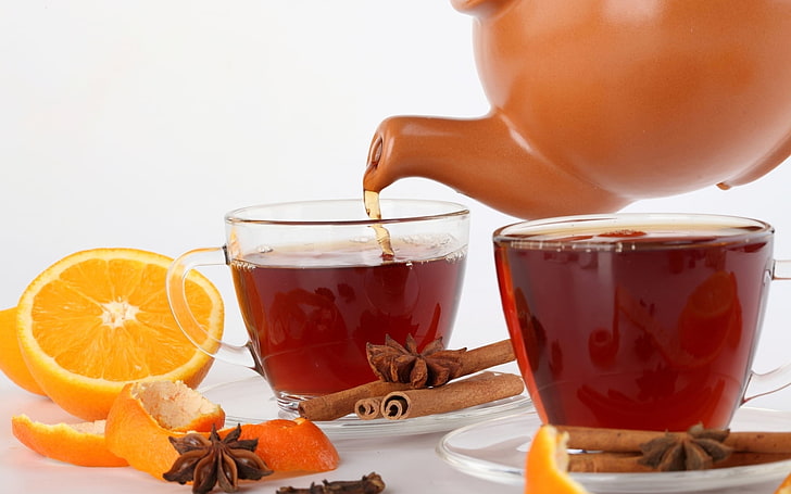 кафяв керамичен чайник, чаени чаши, портокалова кора, звезден анасон, пръчици канела, чай, HD тапет