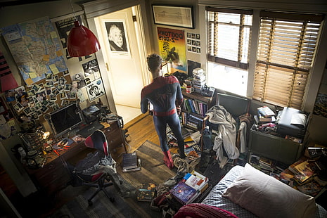 невероятен човек паяк 2 екшън приключение фентъзи комикси филм паяк спайдърмен чудо супергерой в стаята, HD тапет HD wallpaper
