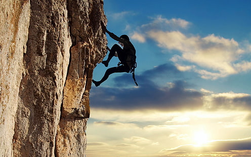 scogliera marrone, arrampicata su roccia, nuvole, sport, luce solare, Sfondo HD HD wallpaper