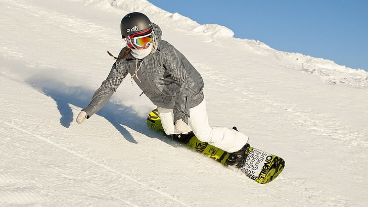 мъжко сиво яке, сноуборд, момиче, спускане, екстрем, дъска, планина, HD тапет