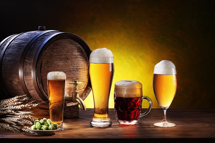 several beer steins, foam, glass, beer, plate, mug, glasses, ears, dark, light, barrel, HD wallpaper