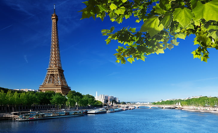 หอไอเฟลปารีสฝรั่งเศสฤดูร้อนท้องฟ้าใบไม้สะพานแม่น้ำฝรั่งเศสปารีสสีเขียวเฮย์หอไอเฟล La tour Eiffel, วอลล์เปเปอร์ HD
