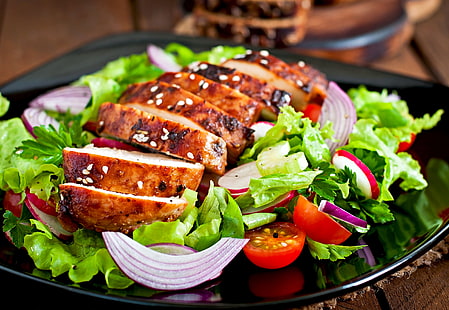 hidangan ayam panggang dengan sisi sayuran, daging, tomat, salad, Wallpaper HD HD wallpaper