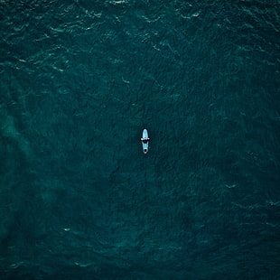 weißes Surfbrett, Surfer, Surfen, Draufsicht, Ozean, HD-Hintergrundbild HD wallpaper