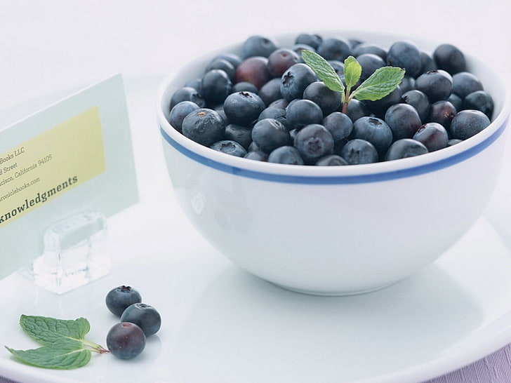 bowl of blueberries, blueberries, fruit, plate, tasty, healthy meal, HD wallpaper