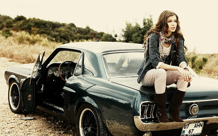 Menina em um Ford Mustang clássico, cupê clássico preto, carros, 1920x1200, ford, ford mustang, mulher, HD papel de parede