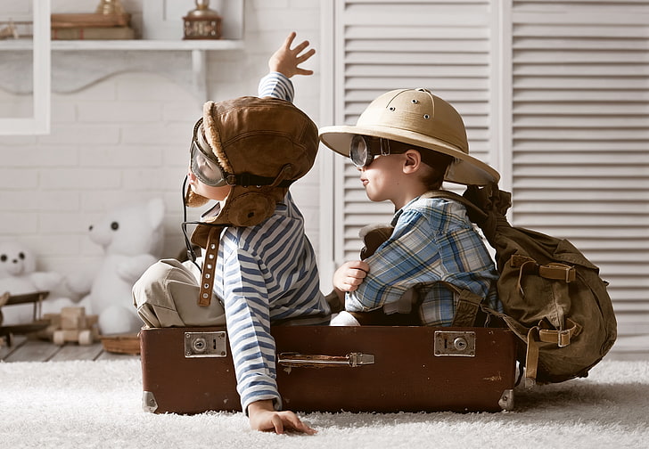 brown wooden suitcase, children, the game, toys, hat, glasses, suitcase, backpack, bears, boys, pilots, HD wallpaper